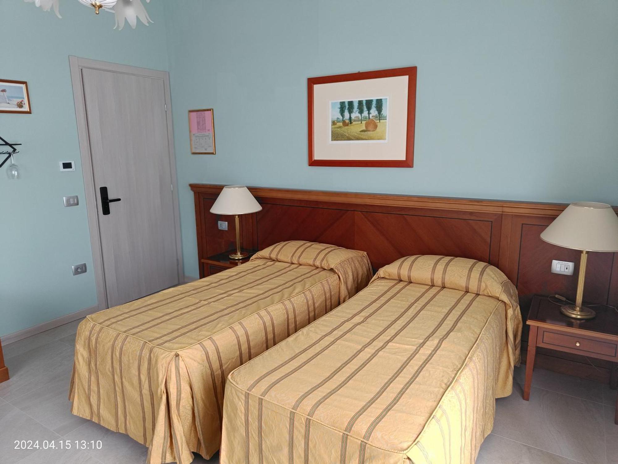 Villa Mariana Bed And Breakfast Saluces Extérieur photo